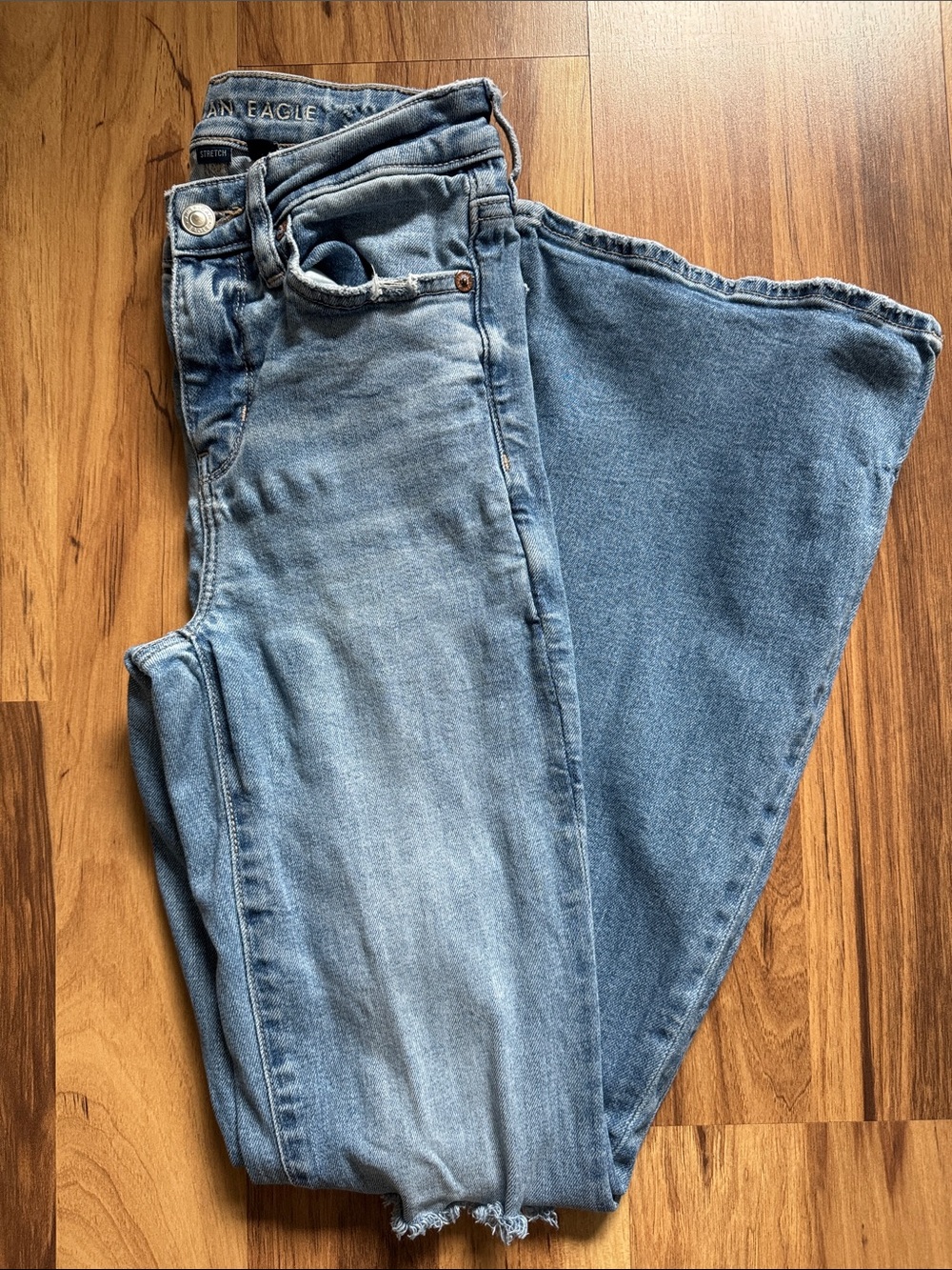 American Eagle Outfitters Light Wash Flared Women's Jeans